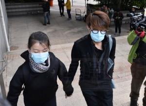 37¦W¤H¤h¯A°Ñ»P©ô¨¤ÄÌ¶Ã³Q±±¼É°Ê¸o´£°ó¡A³¡¤À¨ØÀ¹¤f¸n¤H¤h¨ì®x®ÇÅ¥¡C ¦ó¶q¶vÄá(Pix By : Felix Ho) 2016/02/11 ´ä»D ªk®xª©