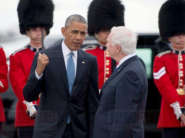 U.S. President Barack Obama speaks with Canada's Governor General David Johnston as Obama arrives for the North American Leaders' Summit in Ottawa on Wednesday, June 29, 2016. THE CANADIAN PRESS/Justin Tang