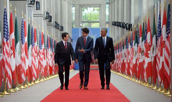 Canadian Prime Minister Justin Trudeau (centre), Mexican President Enrique Pena Nieto (left) and U.S. President Barack Obama take part in the North American Leaders Summit at the National Gallery of Canada in Ottawa on Wednesday, June 29, 2016. THE CANADIAN PRESS/Sean Kilpatrick