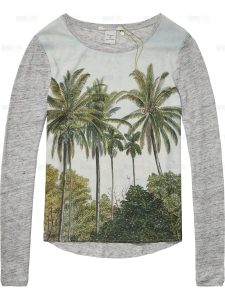 Trending: Island Life You may be spending summer in the city but there's no reason you can't enjoy a bit of the islands at the same time. 1. Desigual Flores 2 Short $110 sportinglife.ca http://www.sportinglife.ca/sportinglife/product/24656407/Womens-Fashion/Women%27s-Flores-2-Short 2. Desigual Women's Marite Jacket $156 sportinglife.ca http://www.sportinglife.ca/sportinglife/product/24656373/Womens-Fashion/Women%27s-Marite-Jacket 3. Rip Curl Romper $64 bikinivillage.com https://www.bikinivillage.com/en/rip-curl-romper-orange-green-black-floral-13391 4. Capris by Body Glove $75 online only at bikinivillage.com https://www.bikinivillage.com/en/breathe-capris-black-green-orange-floral-20630 5. Polo Ralph Lauren Men's Straight-Fit Printed City Jogger $159.50 thebay.com http://www.thebay.com/webapp/wcs/stores/servlet/en/thebay/straight-fit-printed-city-jogger-0032-710601300001--24 6. Aralle High Heel Sandal $59.99 callitspring.com http://www.callitspring.com/ca/en/CALL-IT-SPRING/women/sandals/high-heels/ARALLE/p/46449356-46 7. Dolce & Gabbana printed silk-twill wide-leg pant $1515 net-a-porter.com https://www.net-a-porter.com/ca/en/product/732948/Dolce_and_Gabbana/printed-silk-twill-wide-leg-pants- 8. Navango Sunset Lovers Men's Classic T-Shirt $55 nuvango.com https://www.nuvango.com/products/sunset-lovers-mens-classic-t-shirt 9. Scotch & Soda Photo printed top $125.00 scotch-soda.com https://www.scotch-soda.com/ca/en/women/tops-t-shirts/photo-printed-top/131211.html?cgid=80&dwvar_131211_color=combo%20B&start=14 10. Van Tropical Print Carmelle flip-flop $19.99 getoutsideshoes.com http://vans.getoutsideshoes.com/vans-tropical-parrot-carmelle-beach-glass.html Uploaded external by: Koszuta, Angela