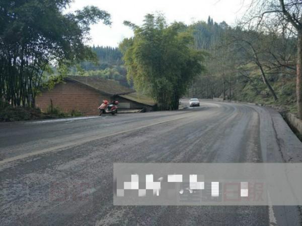 20170113_PN_小車飛上屋頂