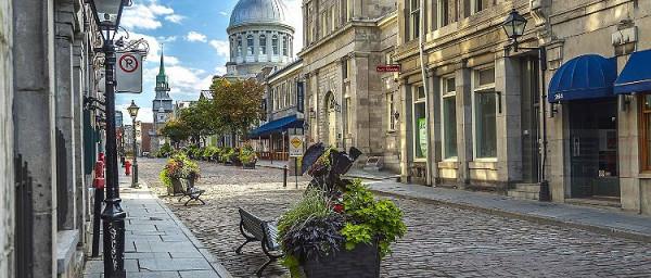 montreal-quebec-cobbled-streets
