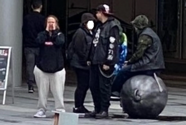 警方呼籲公眾協助辨認三個嫌疑人。 警方圖片