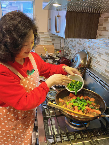 董女士一早忙活到晚上。 受訪者提供