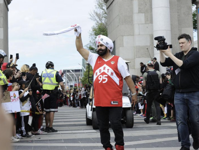 7684E0EC-0F04-48F0-9556-A10BDFD4D7EF