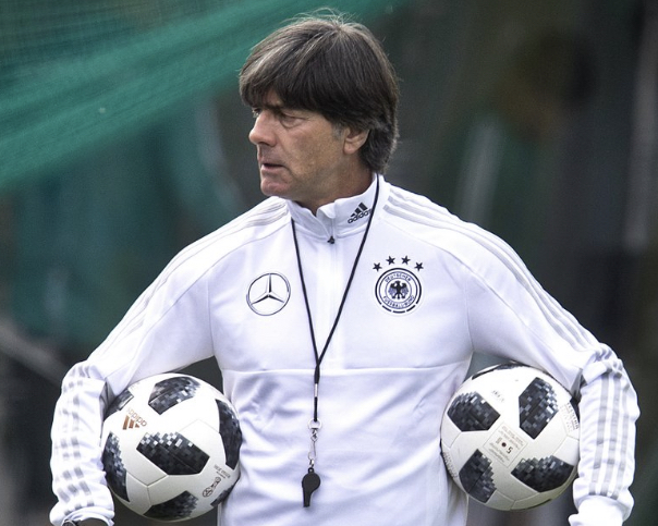 42015E6F-4128-4BEB-97C9-433D876CCEE4