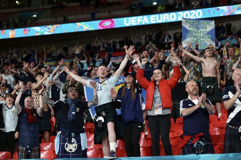 22EFA143-F802-40B5-93FC-A59AAEAA7D49