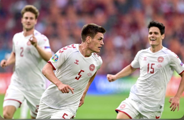 38178080-B37A-4D6F-B84A-1DE63B6466D0