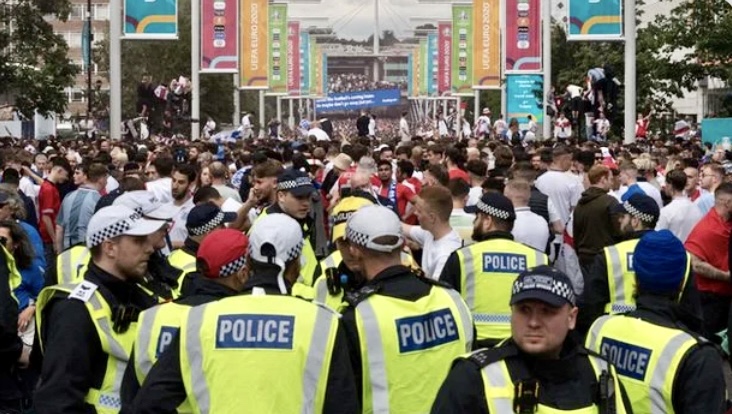 4C8BB09B-611F-400C-9E6C-B128CAE70D6C