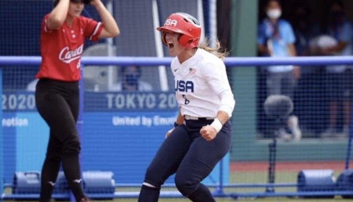 72E39A0C-2DB1-4793-BA2A-647878E8E71D