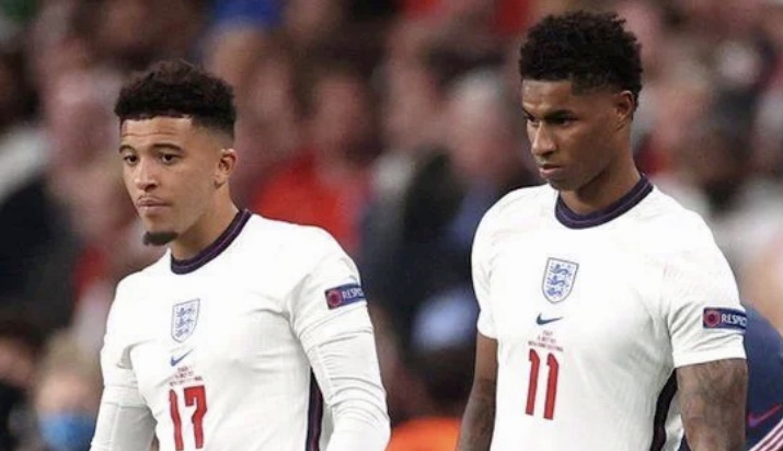 93267650-2B03-490E-B781-CDB07B55AE1B