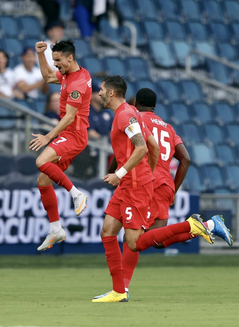 A7137062-7FF2-4046-8051-4DF4151CB89E