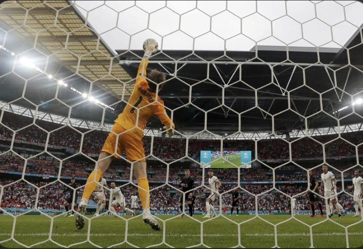 E47360C9-988F-441C-B824-18A3CF590E7A