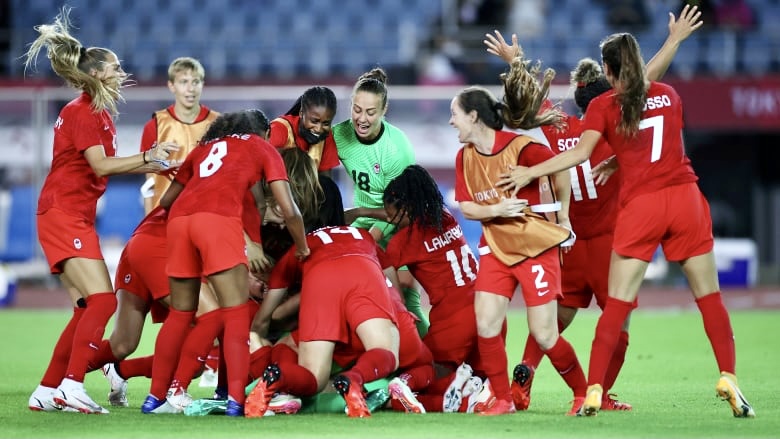 E5B38D3B-DFE2-48C2-8693-D10C5DDB5198