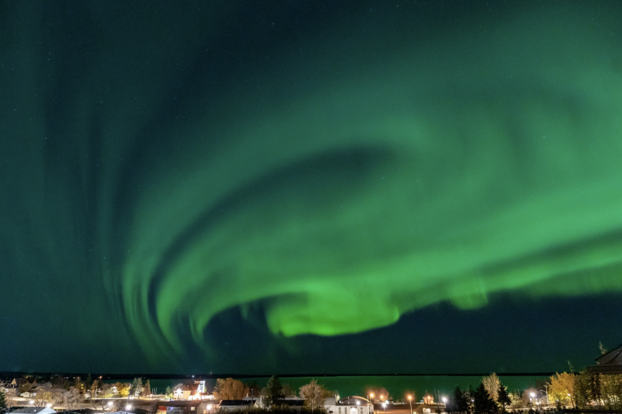 亞省Lac La Biche 的民眾也看到了極光。 Jason Caine 提供