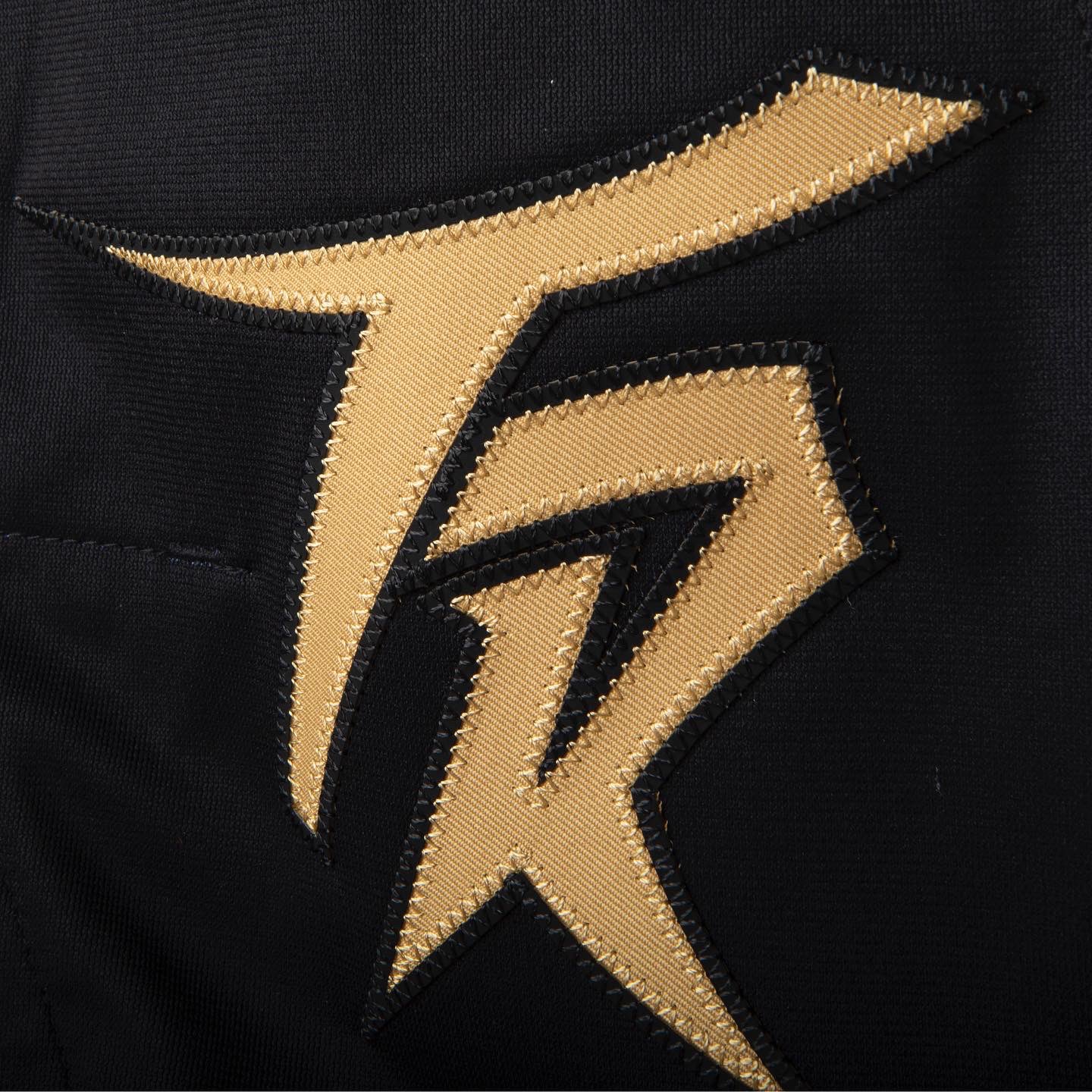 4AE532A6-998C-48DC-ADF7-7DAB6D16192A