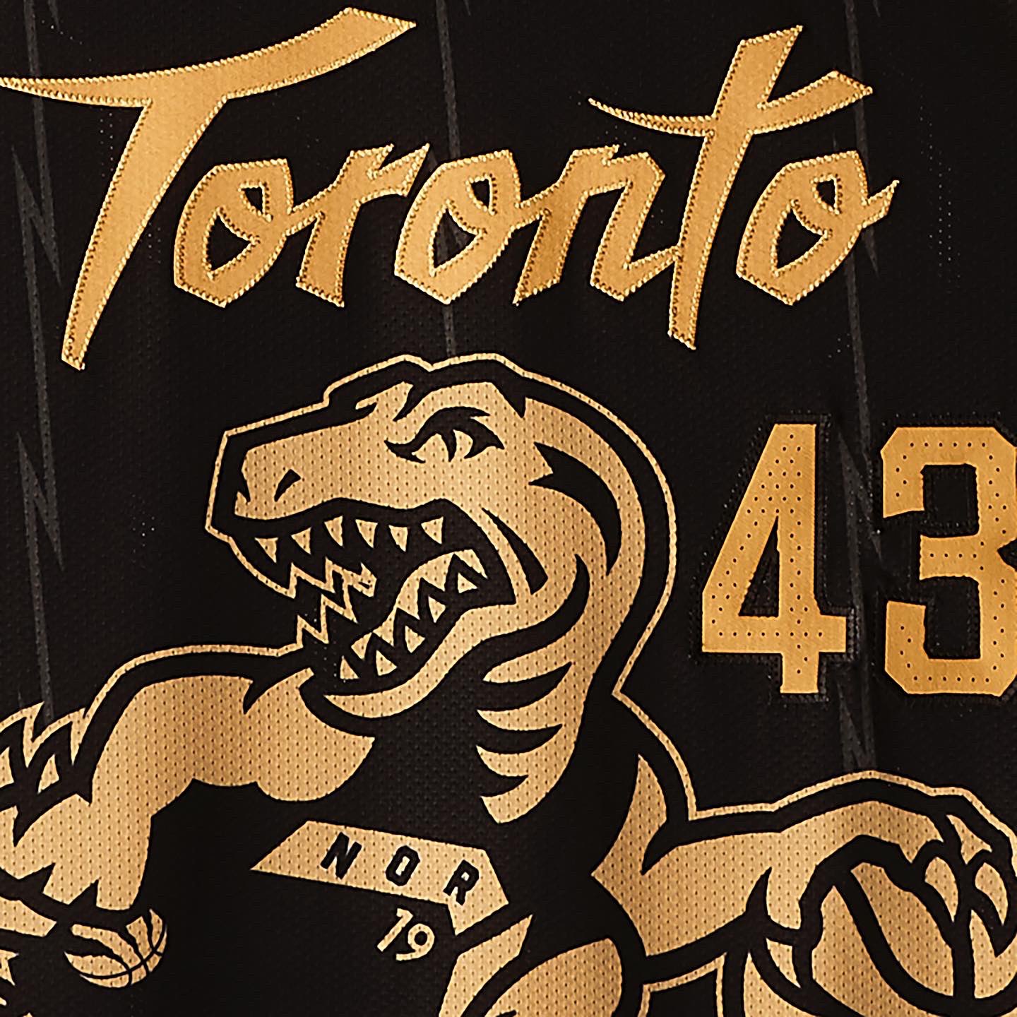 8B4076AD-18AE-4E29-AB08-E27A53EAB688