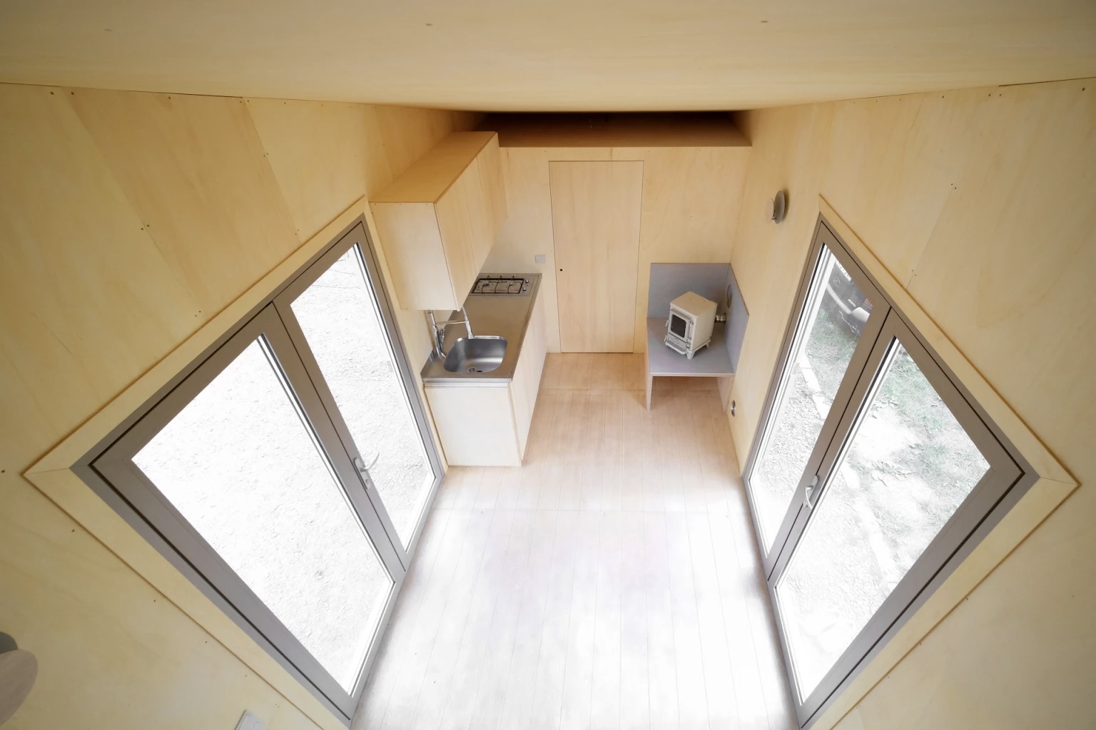 B7C19E7F-19FD-4670-8D5A-7D8B15830E39