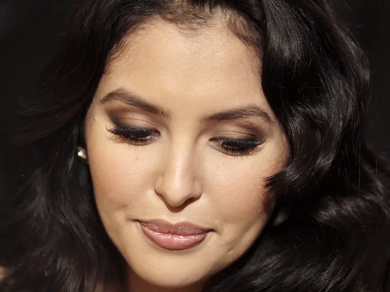 C5C48A0B-B41C-4D26-A35D-72E5A5190272