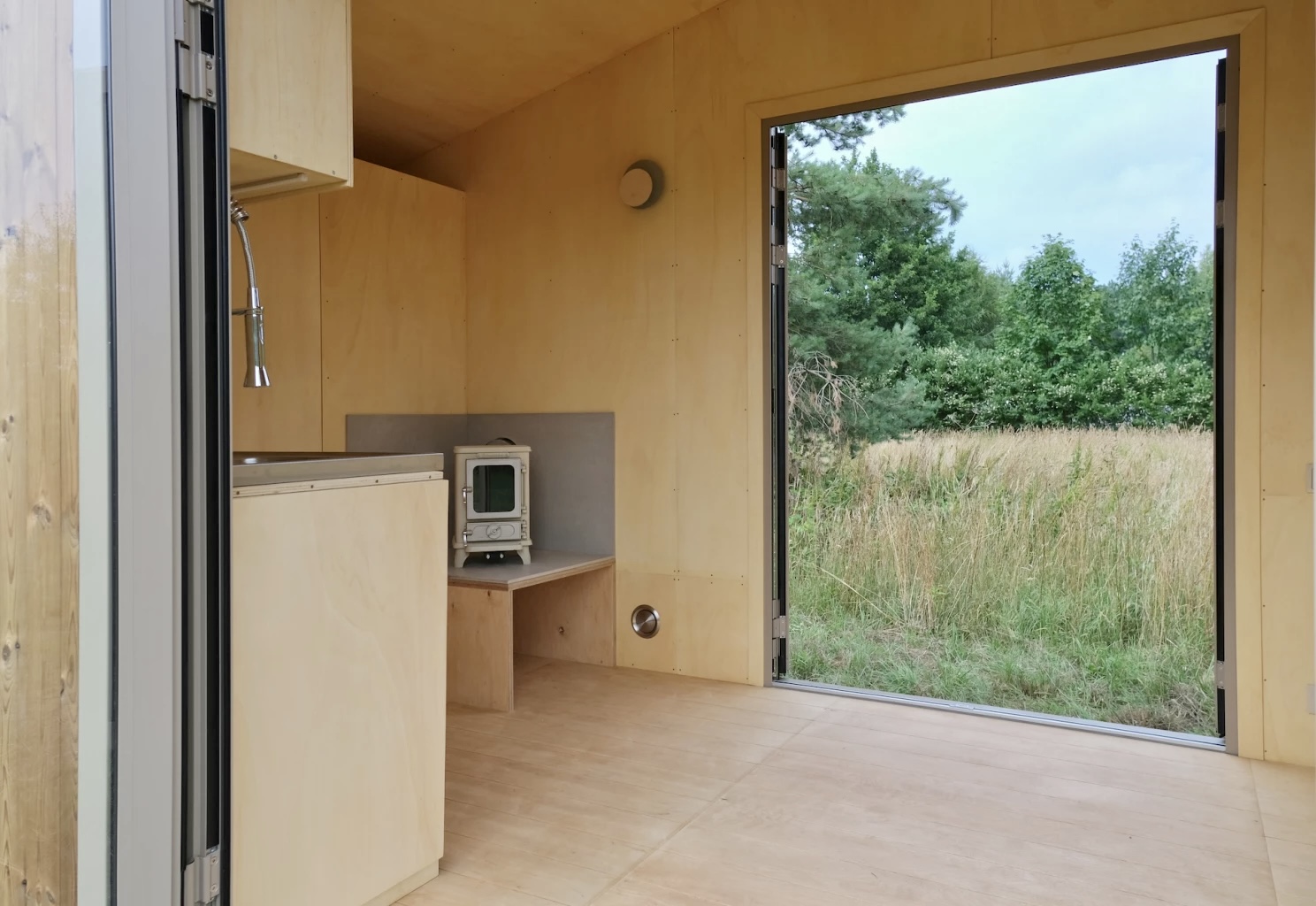 D279BD67-84D5-4661-B7B5-30CE08779D56