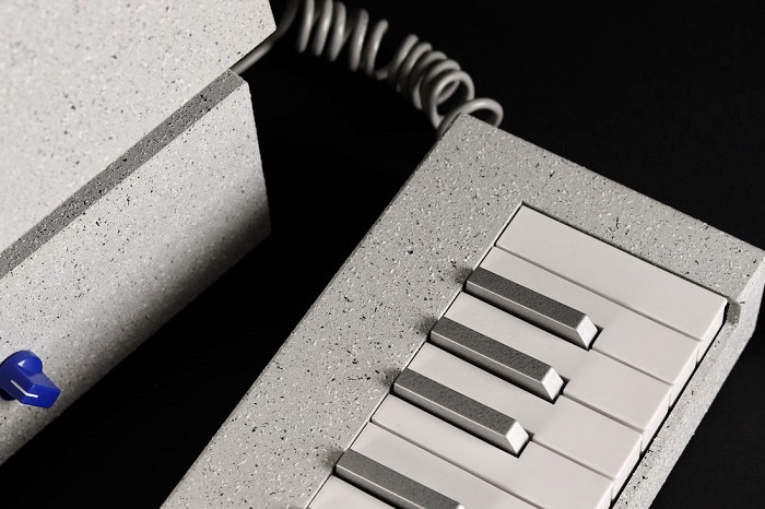 F396C907-3011-4F13-B06B-06FF3749193B