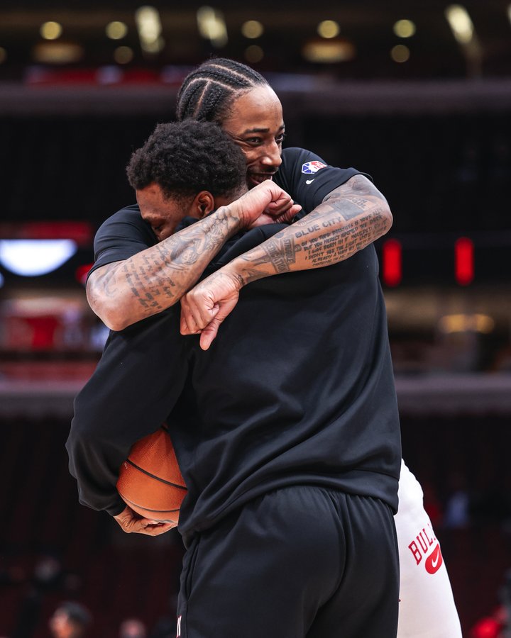 1465E932-F367-43AC-A350-974E1C9C414C