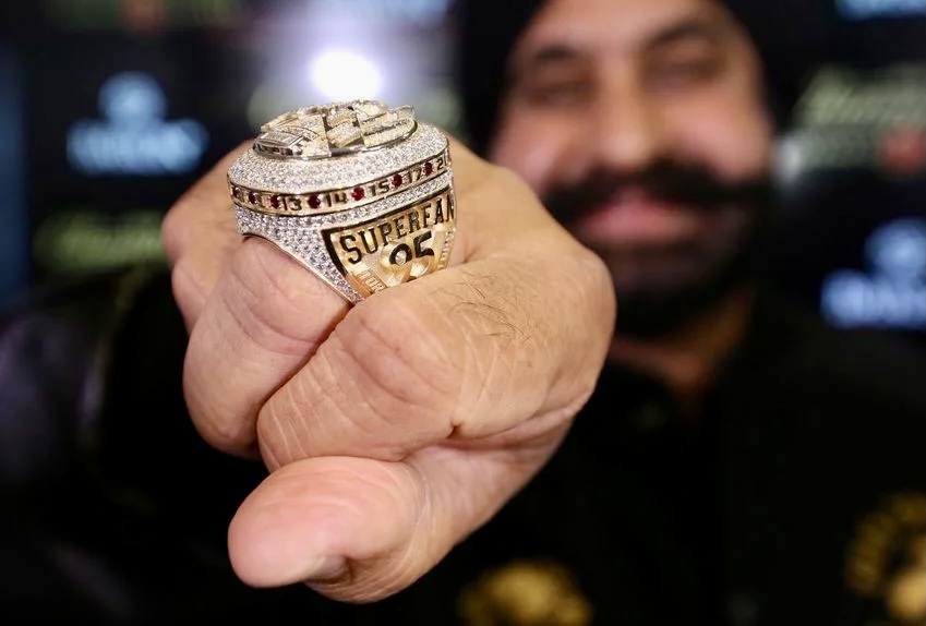 E149C6FF-7C85-4527-94C7-7BE555B711A1