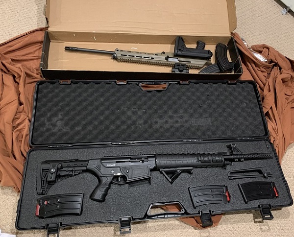 警方查獲的非法槍械。 RCMP提供