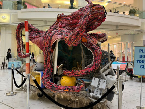 展覽中最矚目的海洋雕塑是"Octavia the Octopus",重達1200磅。星島記者攝