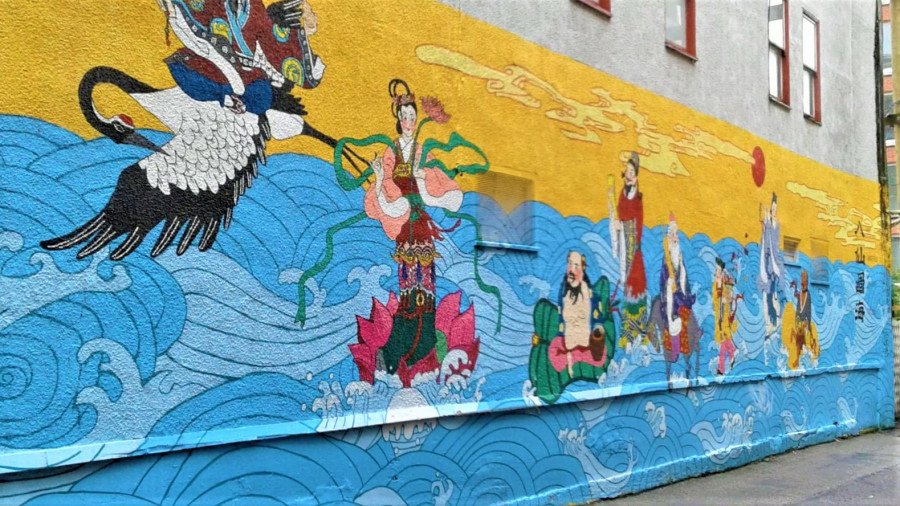 《八仙過海》一直是溫市華埠的藝術地標。受訪者提供