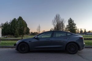 黃先生的電車開了2.8萬公里還能賺錢賣出。 張譽攝