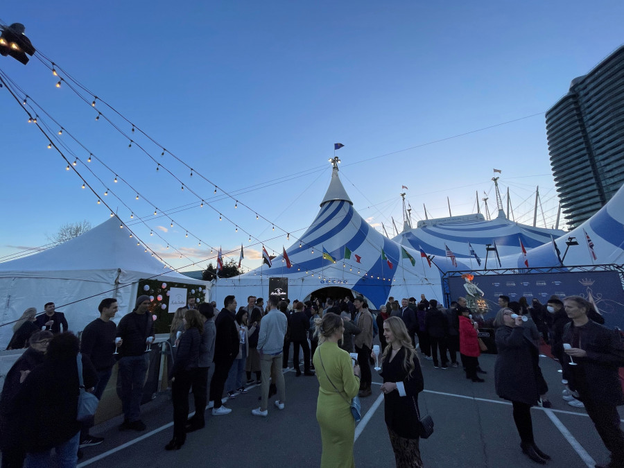 現場有不少觀眾遇到久違未見的好友。星島記者王弘樹攝