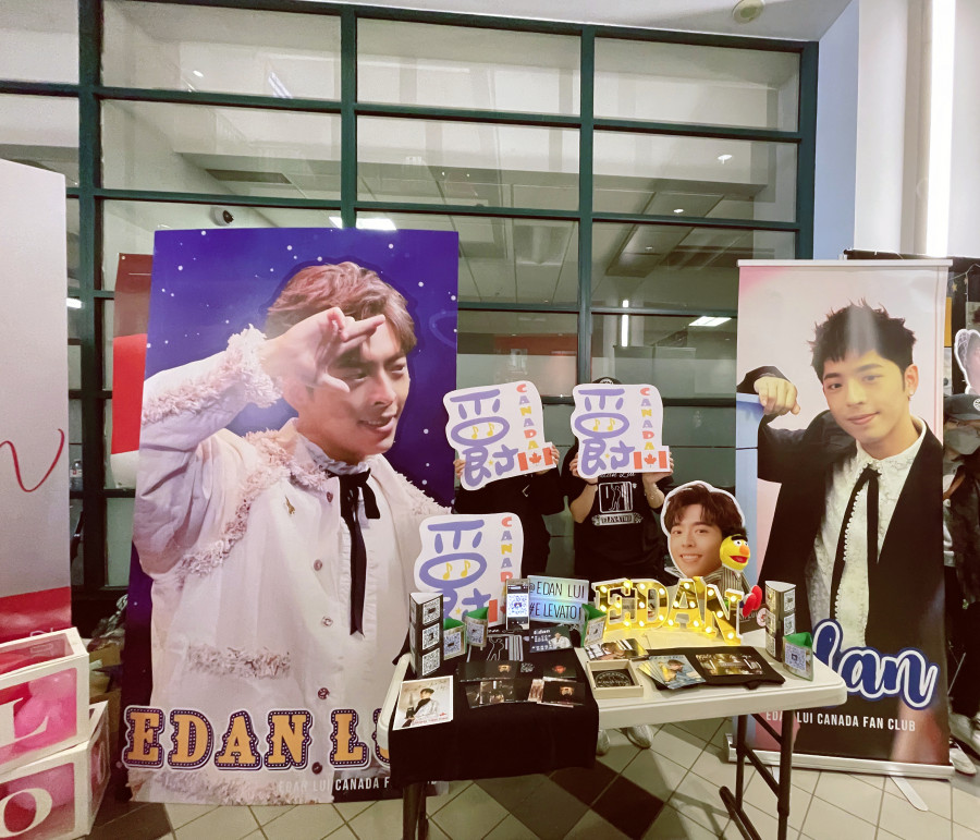 呂爵安後援會擺設攤位。星島記者王弘樹攝