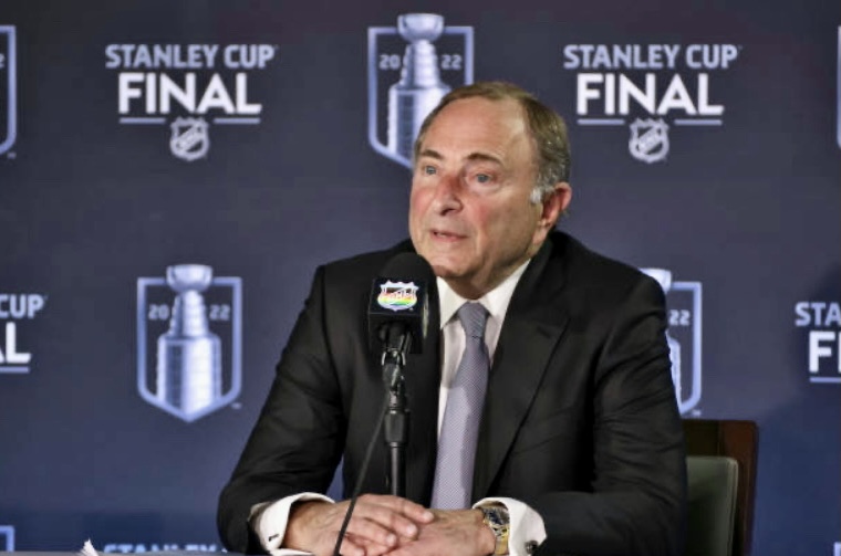 76A825F7-AA52-41DB-8E12-98F18CE4BA3E