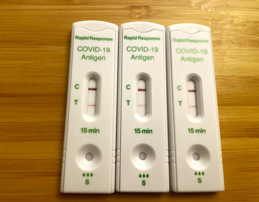 李小姐出現弱陽時,馬上再做兩次確認。受訪者提供