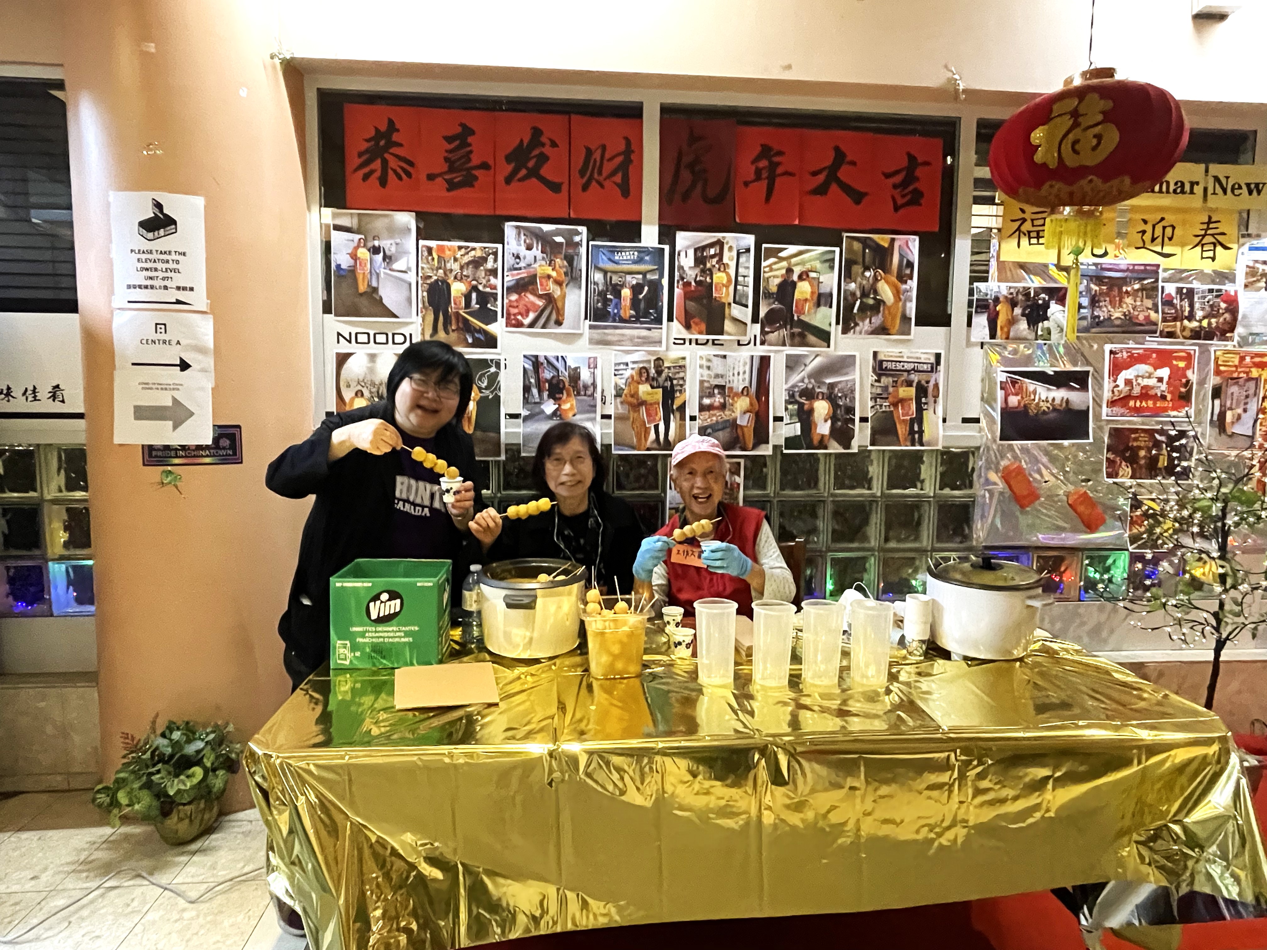 新華中心希望通過咖喱魚蛋,讓非華裔民眾領略港式飲食文化。星島記者王弘樹攝