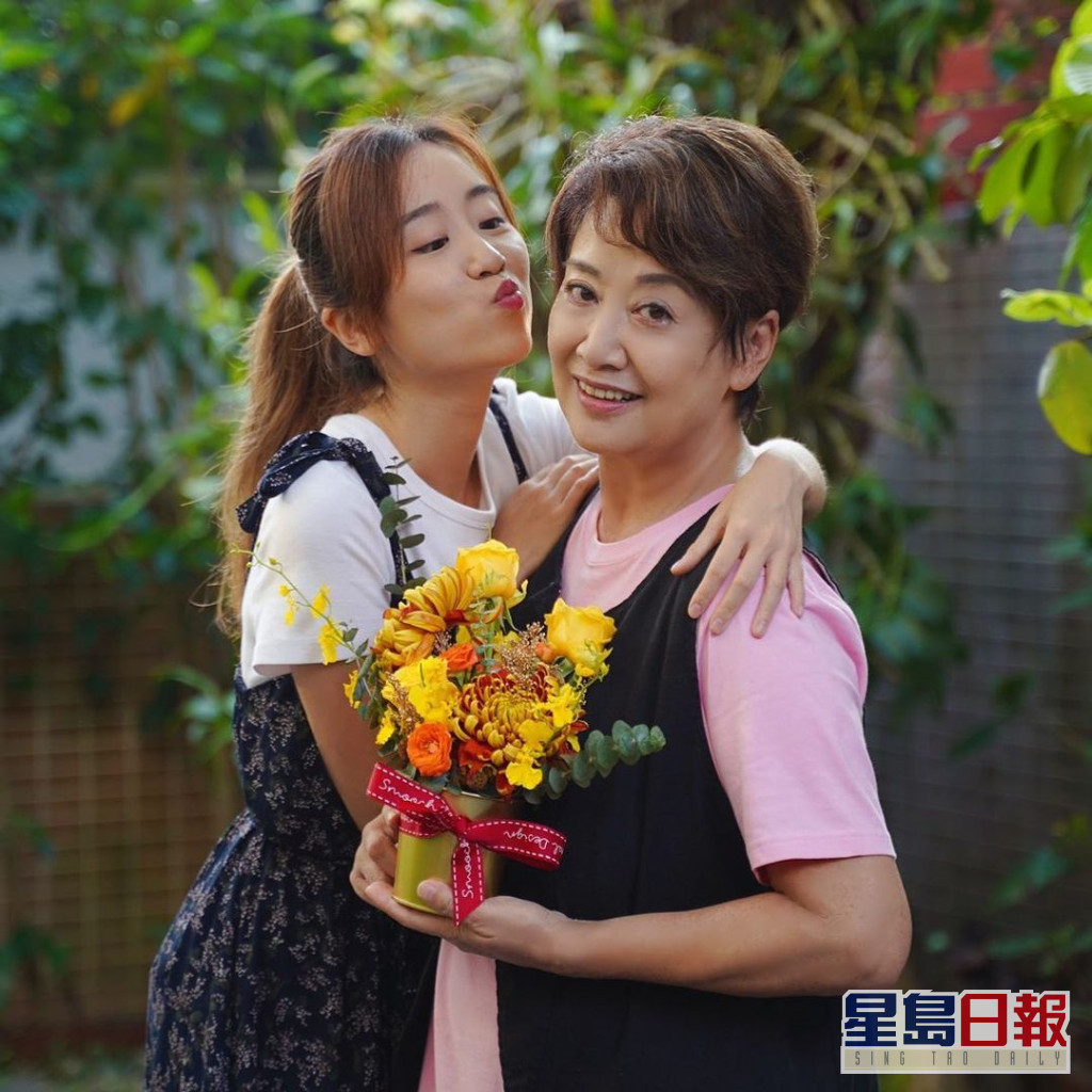 241802764_977039459805260_3402902645706922867_n