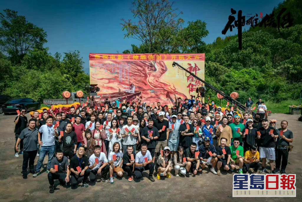 77a40a54gy1h6fkyab2a3j218z0u0aib