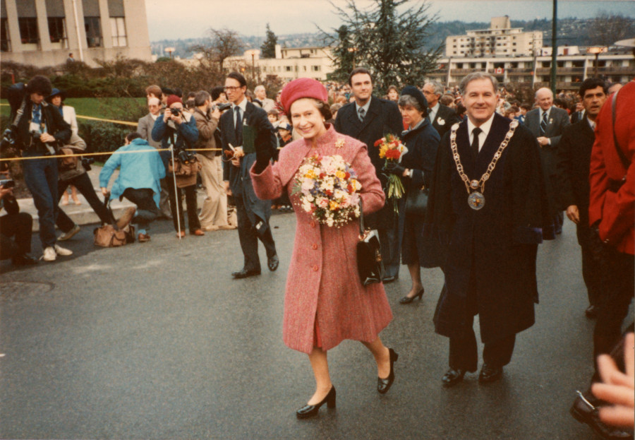 女皇過去曾多次訪問二埠。二埠檔案局圖