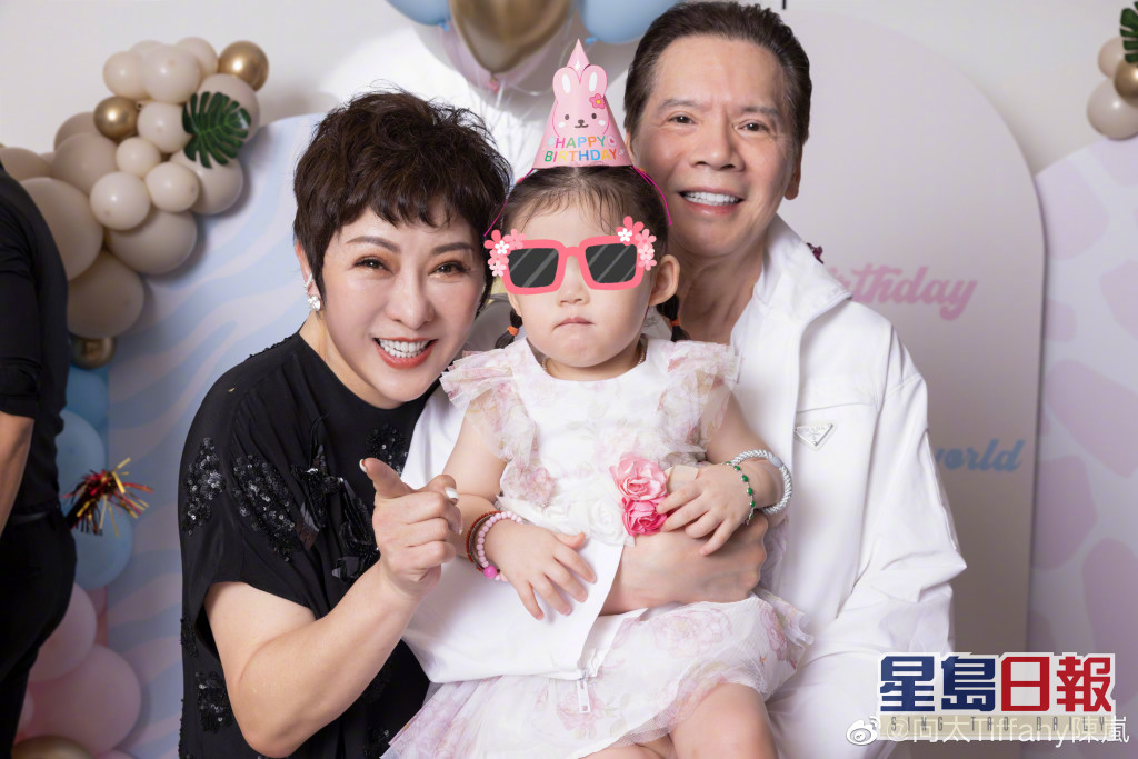 005i43gtgy1h6t76a8x6cj636c2494qr02