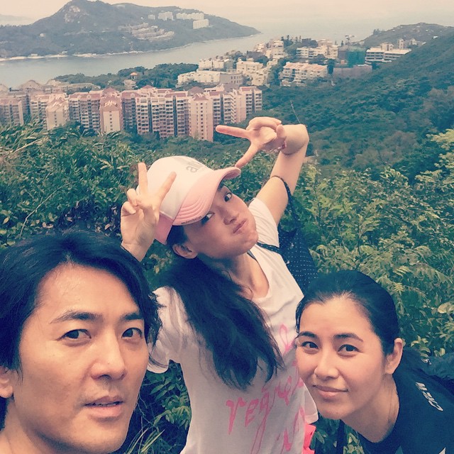 ÀY±ø¤é³ø®T5ÀY ¾G¥ì°· »X¹Å¼z µÎ²N ¯ó»g ²ö¤å½« ¤ýÛ`¤§ ¾G¥ì°·(Ekin Cheng,¥ª,L)»P¤Ó¤Ó»X¹Å¼z(Yoyo Mung Ka Wai,¥k,R)¤ÎµÎ²N(Shu Qi,­ì¦WªL¥ß¼zLin Li Hui,¤¤,C)¤@°_¥h¦æ¤s¡C2015/05/05ÀY±ø¤é³ø ®T¼ÖP64