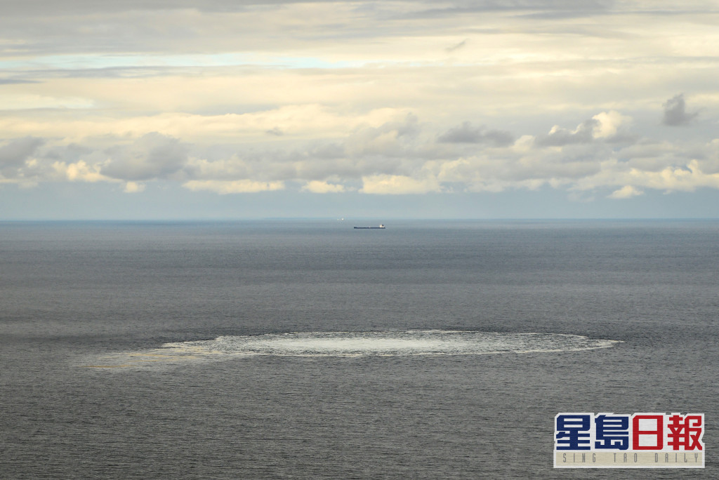 2022-09-30T122944Z_738766766_RC2ORW9TPAXT_RTRMADP_3_UKRAINE-CRISIS-DENMARK-NORD-STREAM