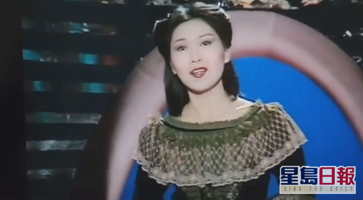 screenshotter-louiseleeleeszekeeinstagram-034