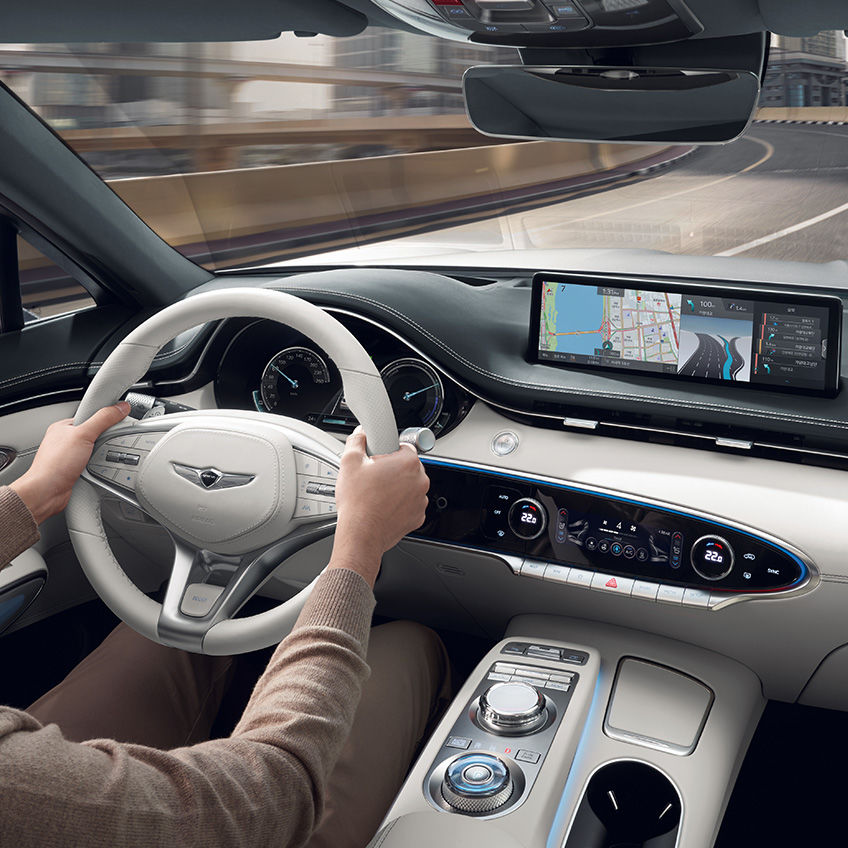 genesis-ww-gallery-electrified-gv70-interior-gallery-01-desktop-848x848