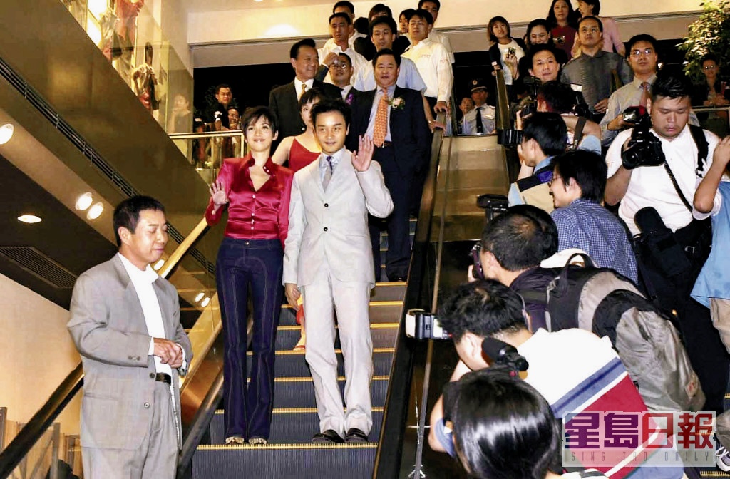 7B403098-7748-438E-9599-FFADB66E8BE3