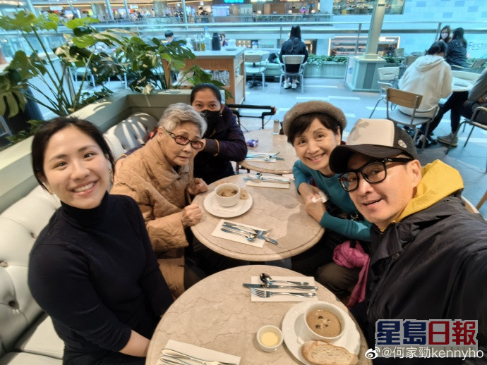 BF2B0F4D-E514-4DF2-A212-D302A87ABCFC