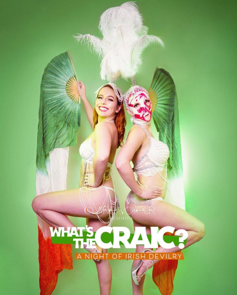 Claire-Voyeur-821x1024