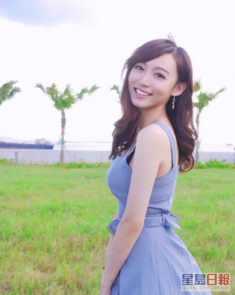 E2077E65-0CA4-4DFC-AE94-57FDCFB50CEC