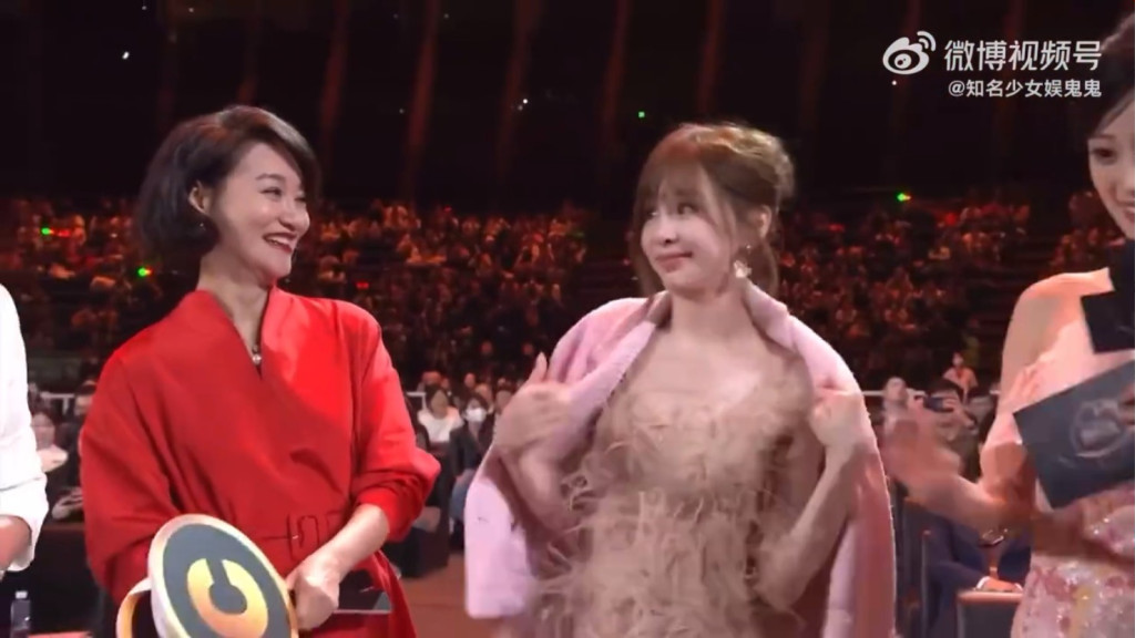 FB22752D-AE84-4330-BA93-7DBCEEF0D03C