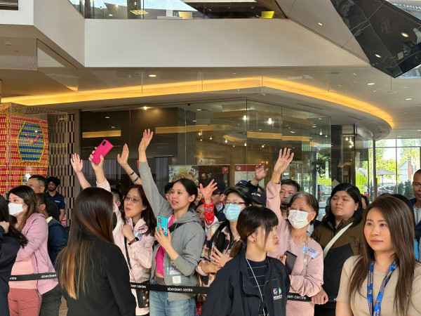 392a7ee2-7c3b-477f-a6a5-03b04bac1496 (1)